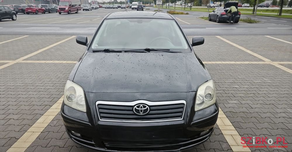 2005' Toyota Avensis 1.8 Vvt-I Sol photo #4