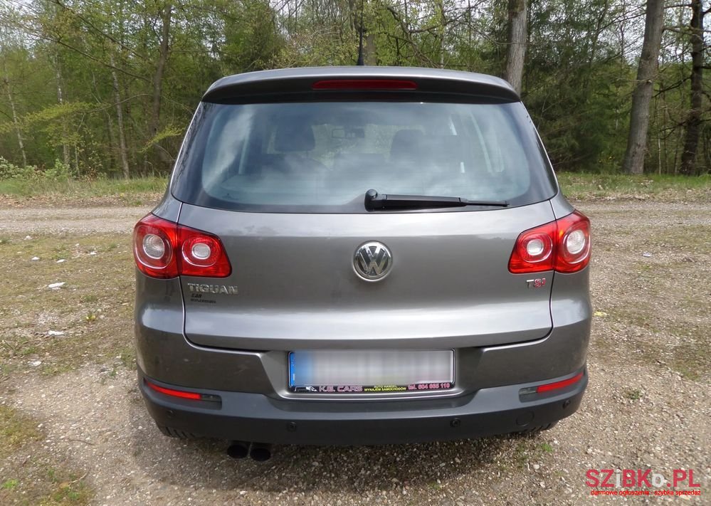 2009' Volkswagen Tiguan photo #4