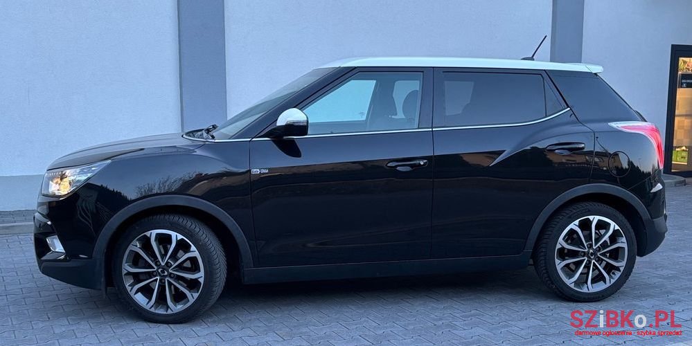 2016' SsangYong Tivoli photo #3