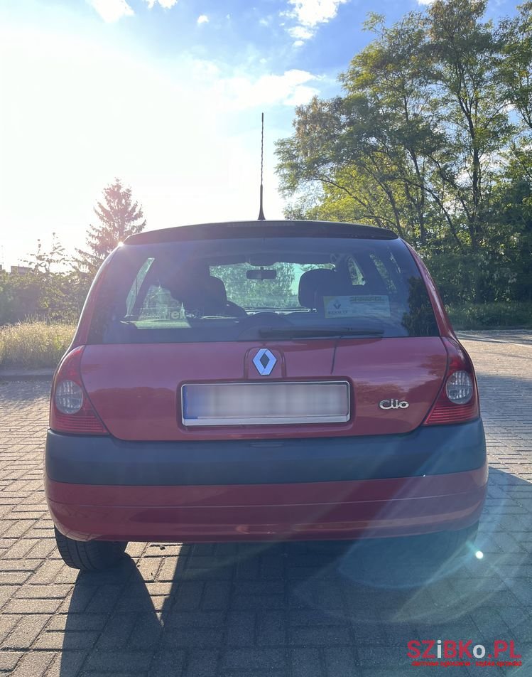 2002' Renault Clio photo #3