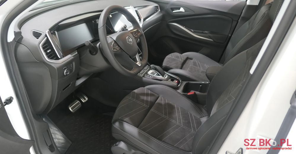 2023' Opel Grandland X photo #5
