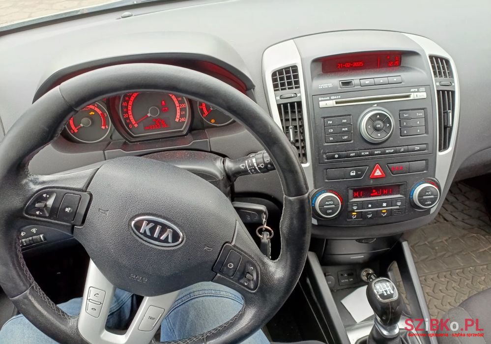 2010' Kia Ceed photo #5