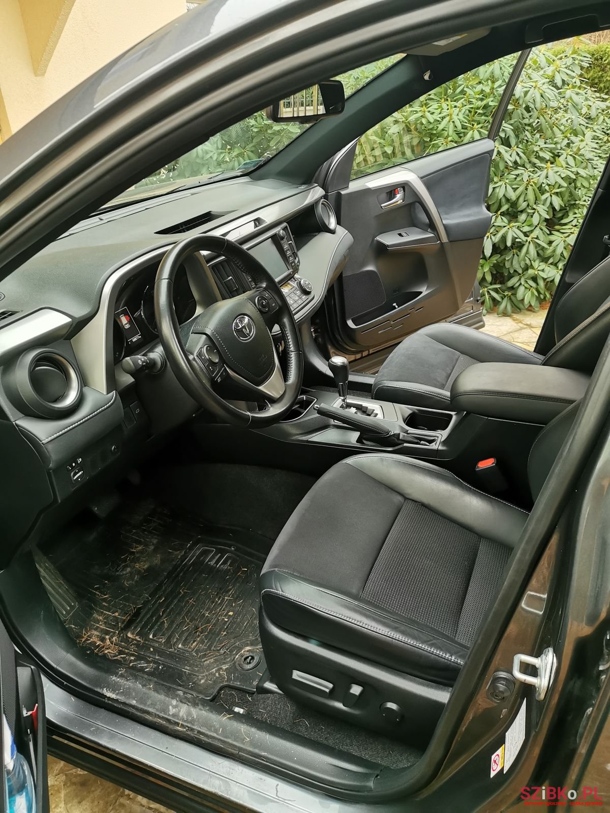 2016' Toyota RAV4 4 photo #6