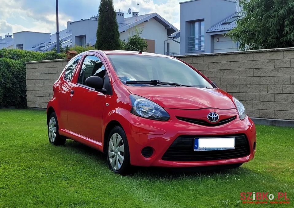 2012' Toyota Aygo photo #1