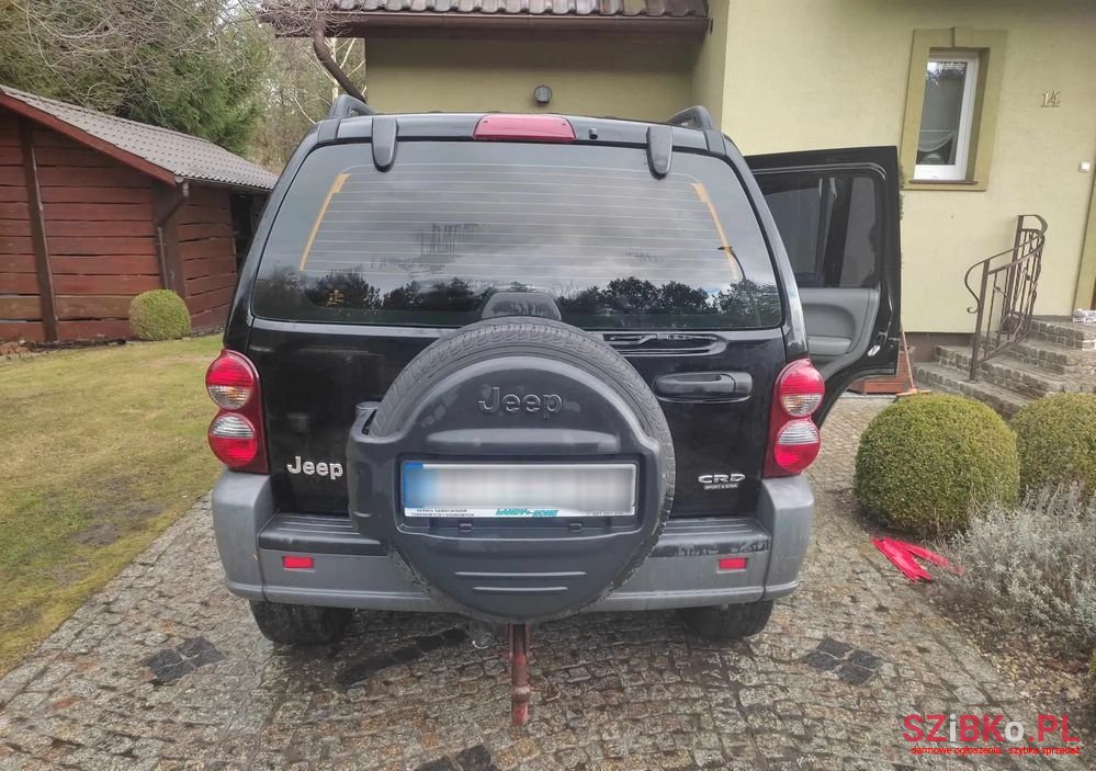 2005' Jeep Cherokee photo #2