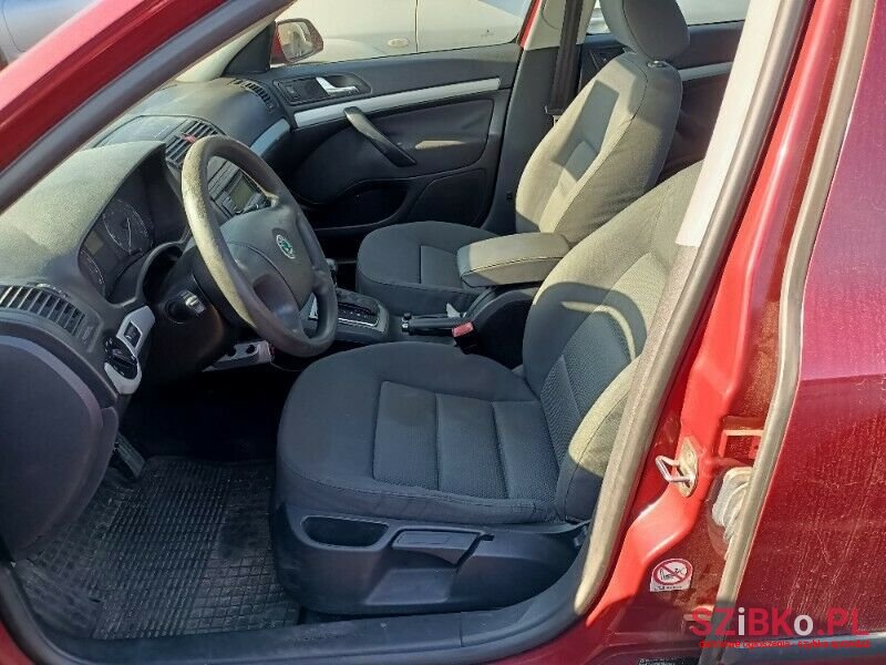 2005' Skoda Octavia photo #5
