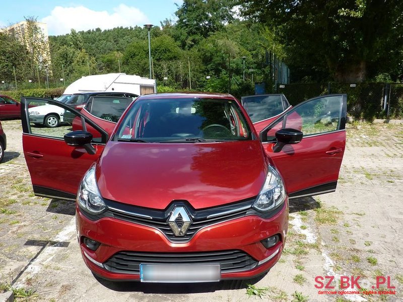 2019' Renault Clio photo #3