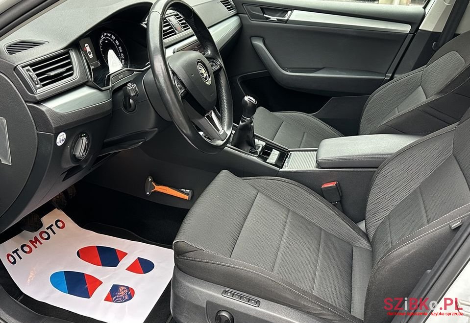 2018' Skoda Superb photo #5