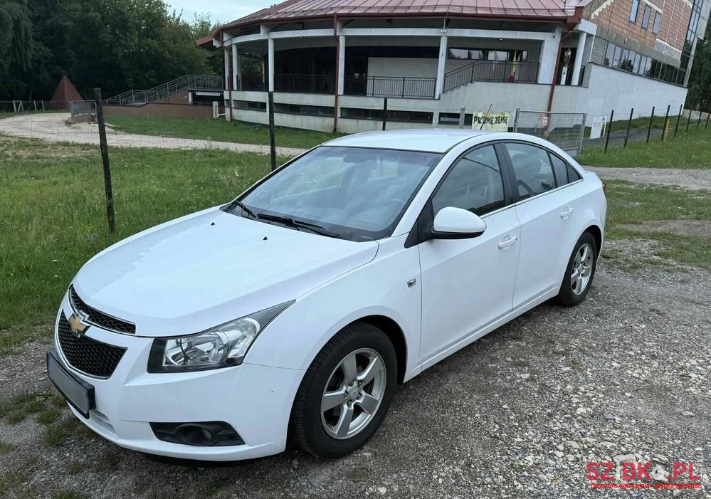 2009' Chevrolet Cruze 1.6 Ls photo #1
