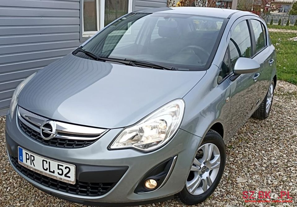 2011' Opel Corsa photo #1