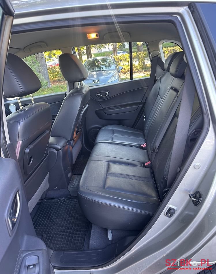 2008' Renault Koleos photo #6