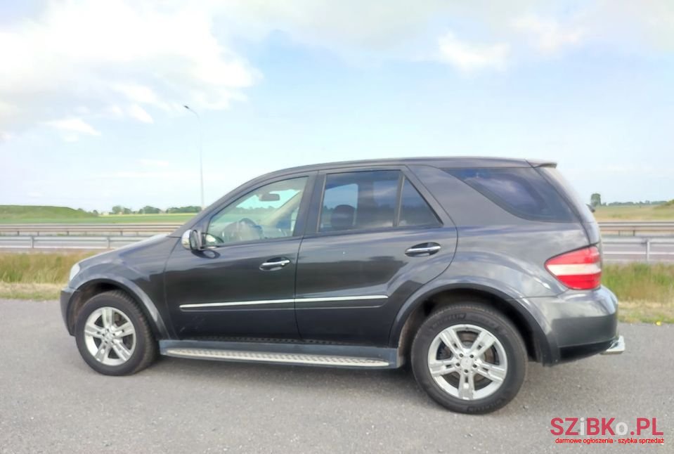2006' Mercedes-Benz Ml photo #6