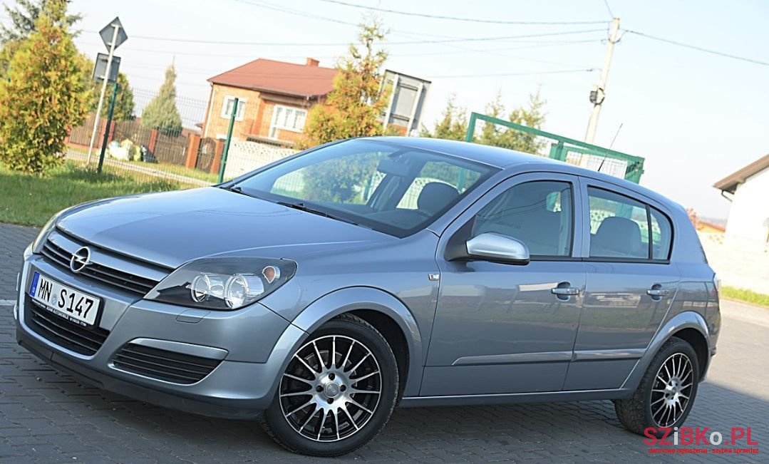 2004' Opel Astra photo #3