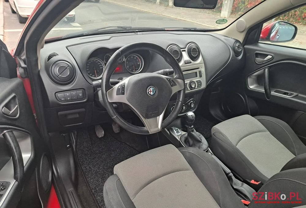 2009' Alfa Romeo MiTo 1.4 16V Turismo photo #5