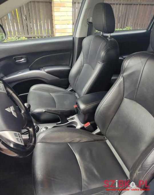 2007' Mitsubishi Outlander photo #6