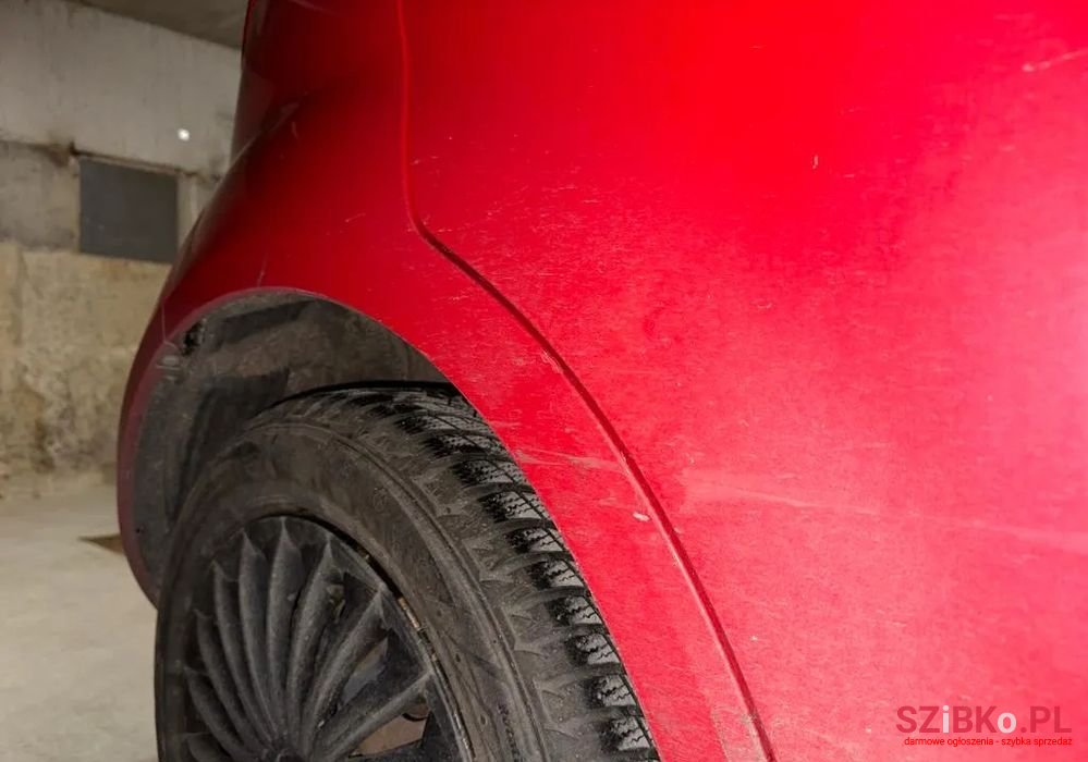 2009' Suzuki Splash 1.0 Basic photo #2