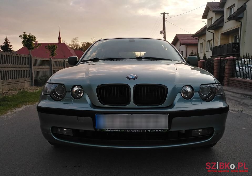2003' BMW 3 Series photo #1