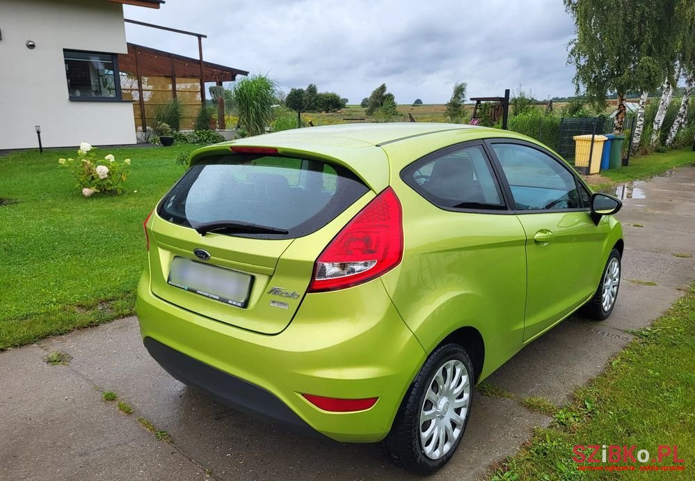 2010' Ford Fiesta 1.25 Trend Edition photo #4