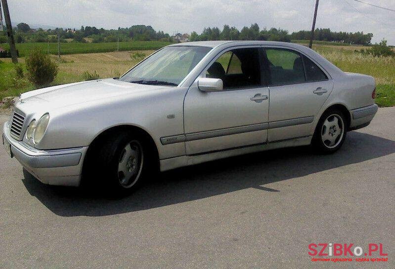 1997' Mercedes-Benz Klasa E photo #1