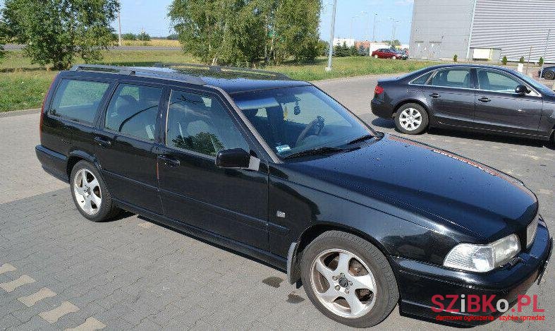 1999' Volvo V70 photo #1