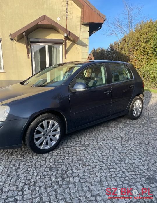 2007' Volkswagen Golf photo #2