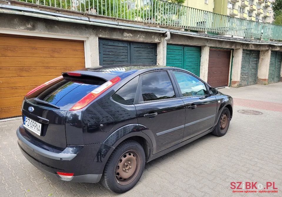 2006' Ford Focus photo #5