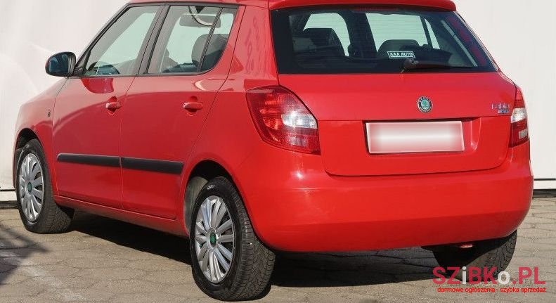 2007' Skoda Fabia photo #3