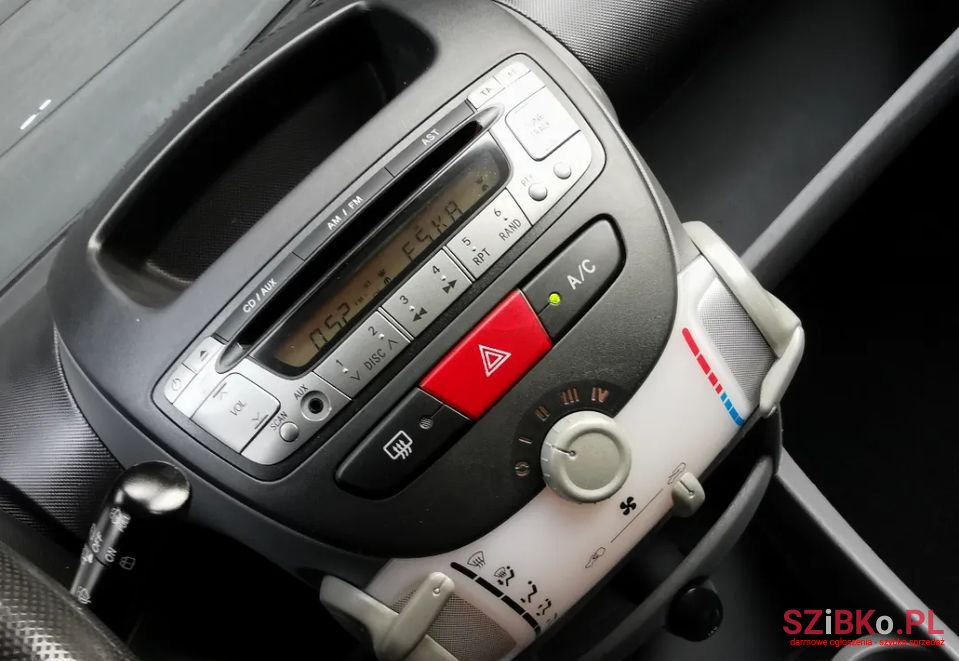 2007' Toyota Aygo photo #6