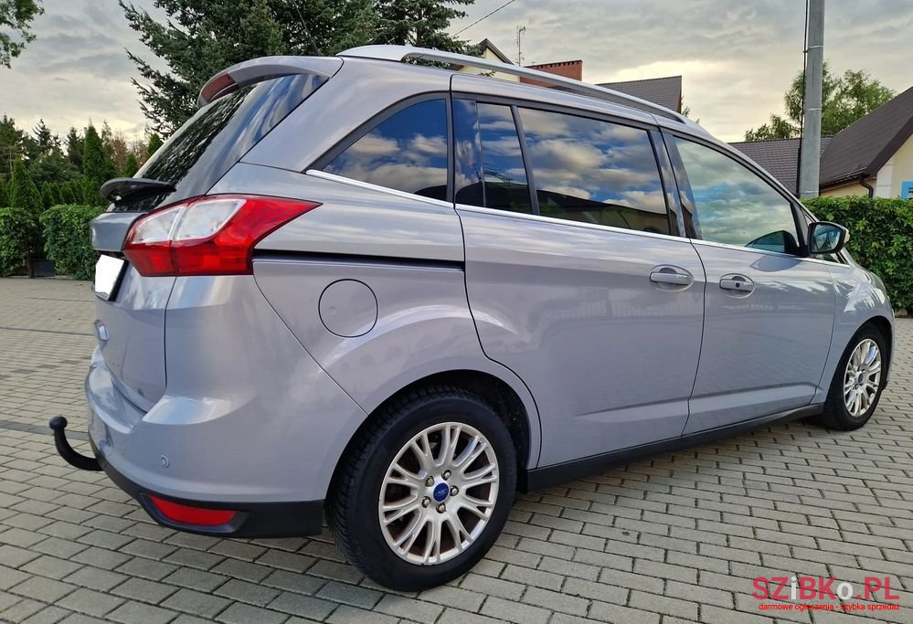 2012' Ford C-MAX photo #4