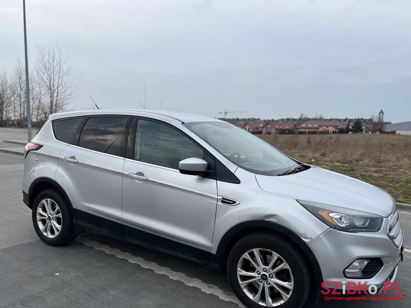 2017' Ford Escape photo #3