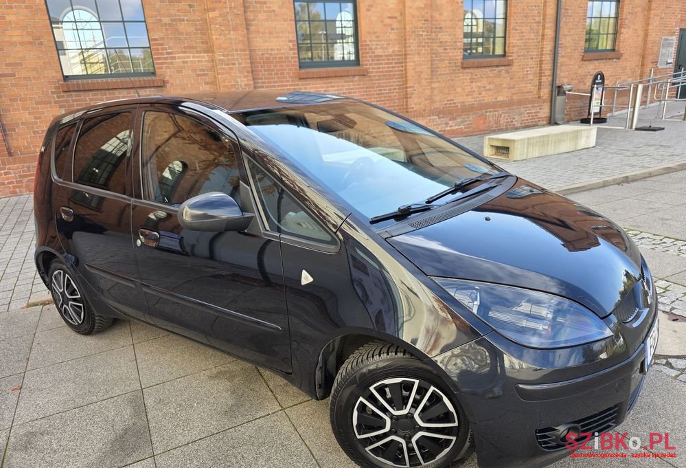 2008' Mitsubishi Colt 1.3 Motion photo #6