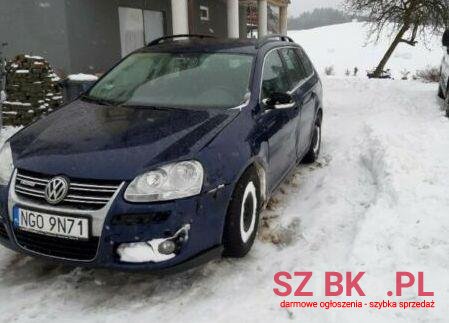 2008' Volkswagen Golf photo #2