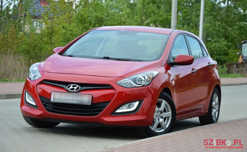 2012' Hyundai i30 1.4 Classic photo #4
