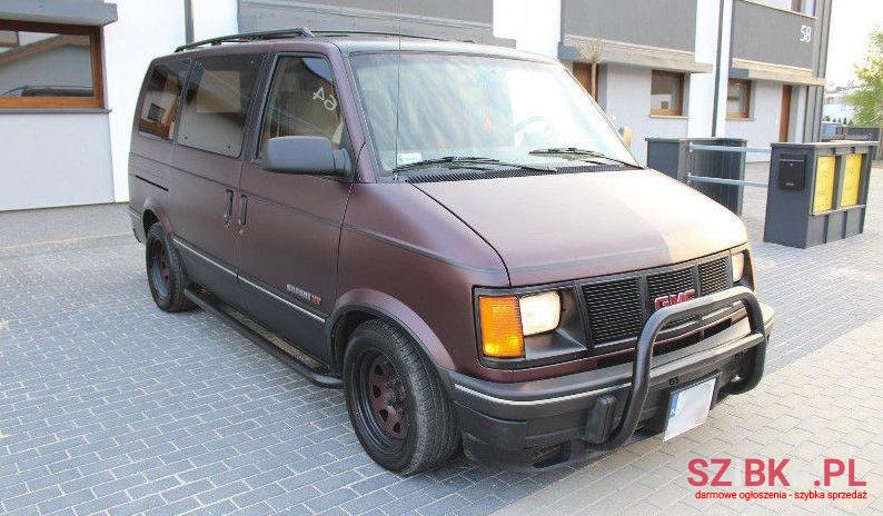 1992' GMC Safari photo #1