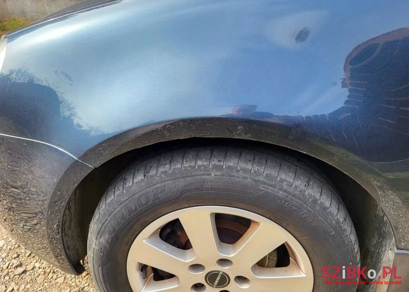 2005' Volkswagen Golf photo #5