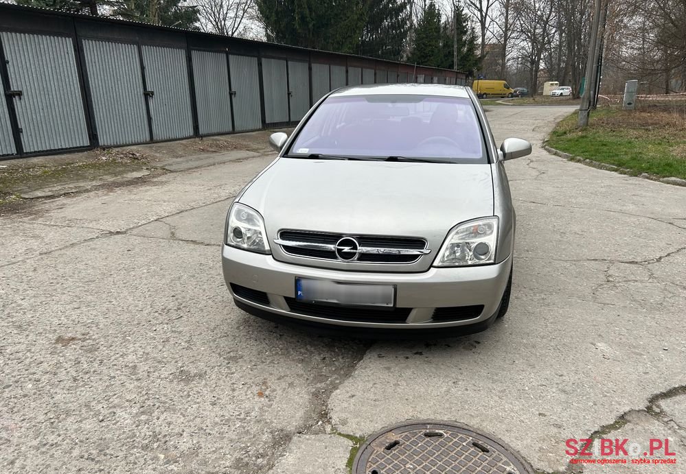 2002' Opel Vectra 1.8 Club photo #1