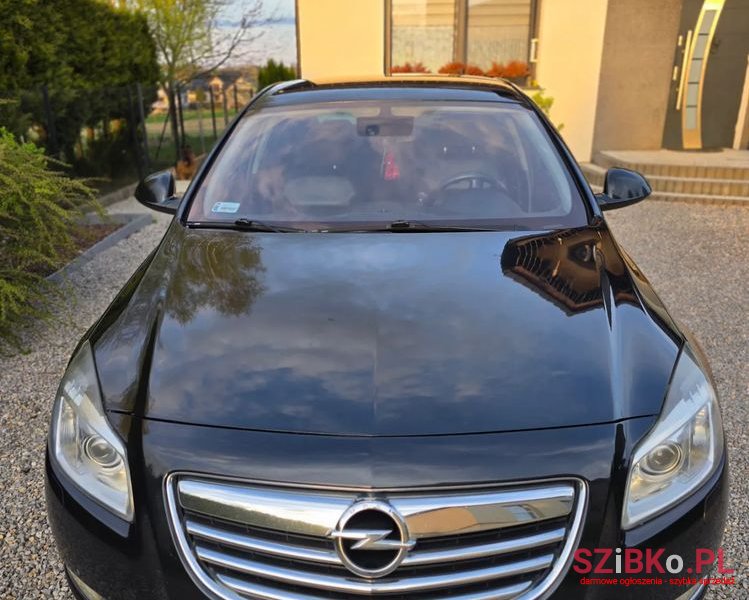 2011' Opel Insignia photo #4