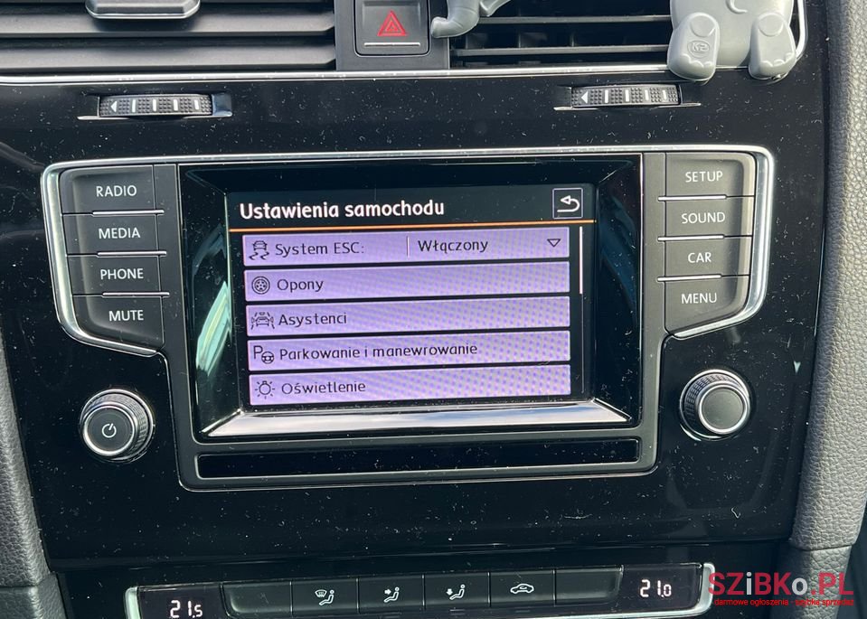 2014' Volkswagen Golf photo #3