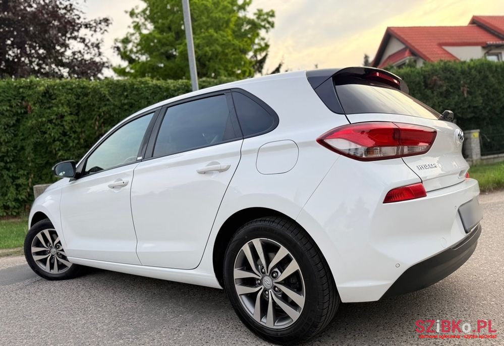 2019' Hyundai i30 1.4 Premium photo #5