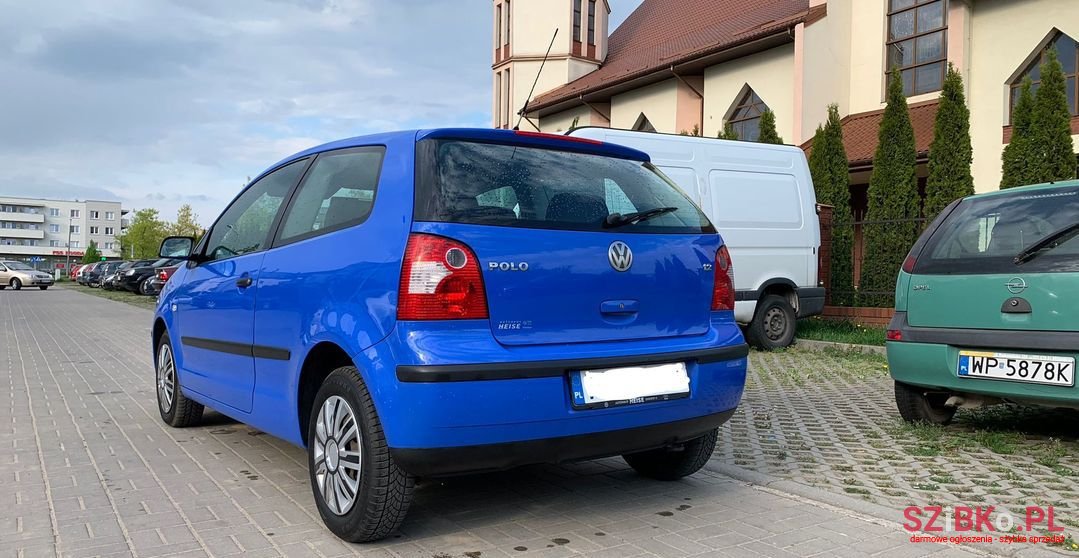 2002' Volkswagen Polo photo #3