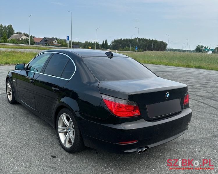 2008' BMW 5 Series 525D photo #3
