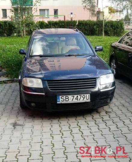 2002' Volkswagen Passat photo #1