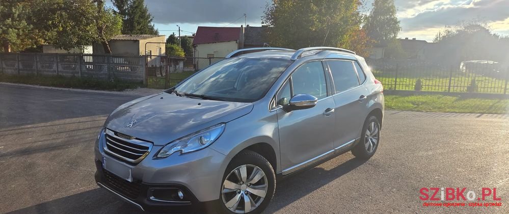 2015' Peugeot 2008 photo #2
