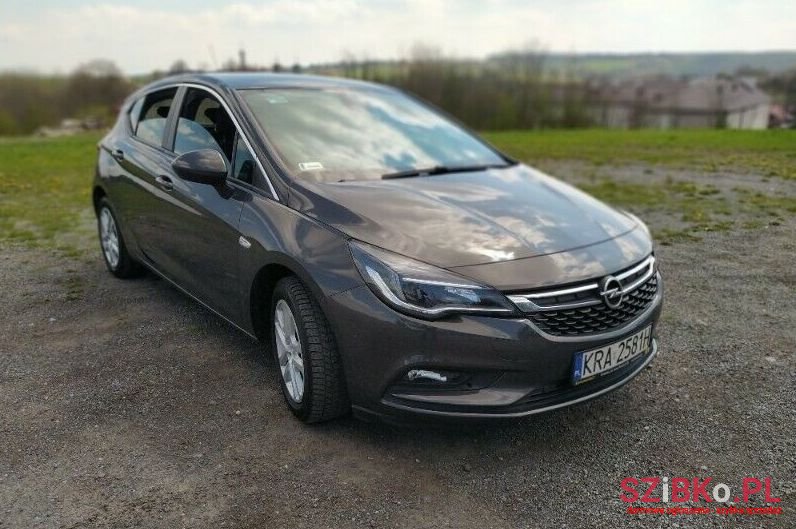 2016' Opel Astra photo #1