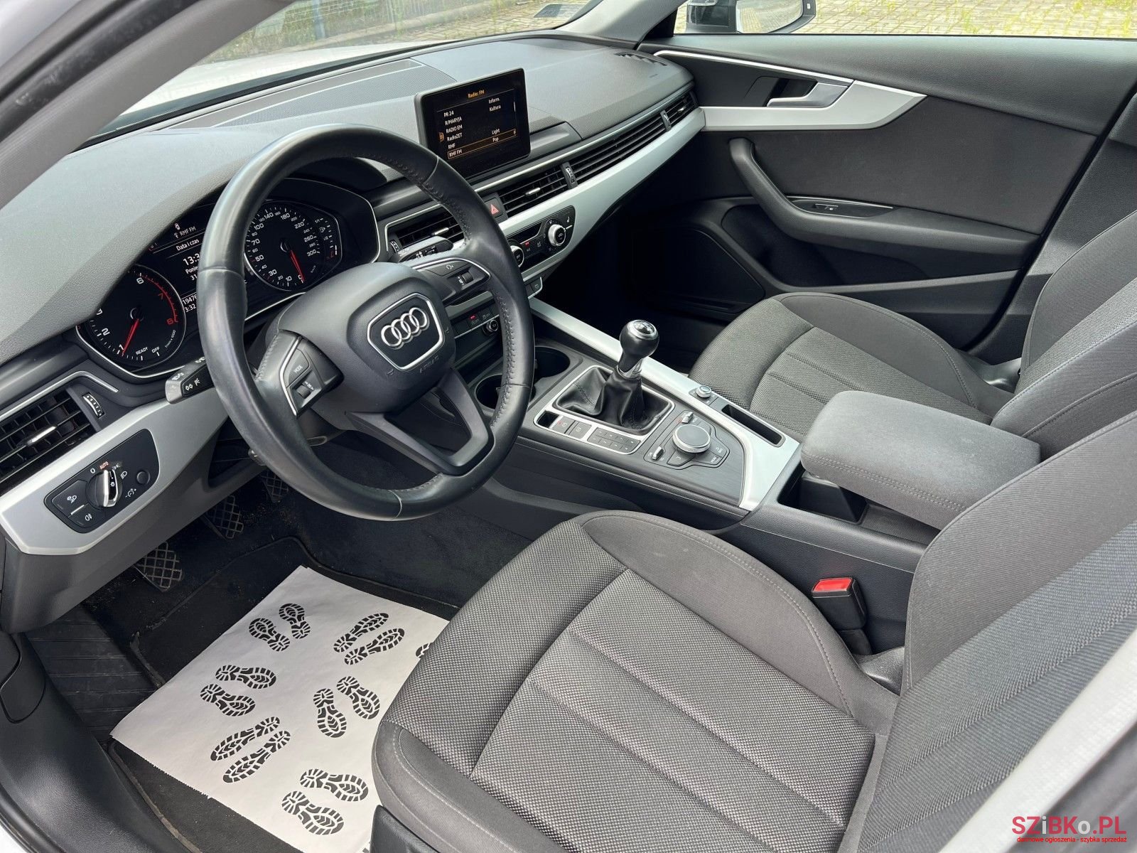 2017' Audi A4 photo #6