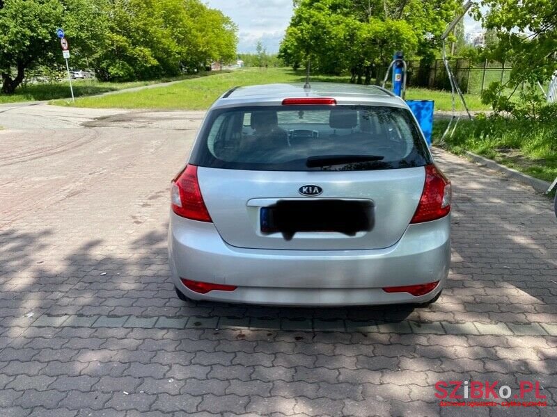 2011' Kia Ceed photo #5