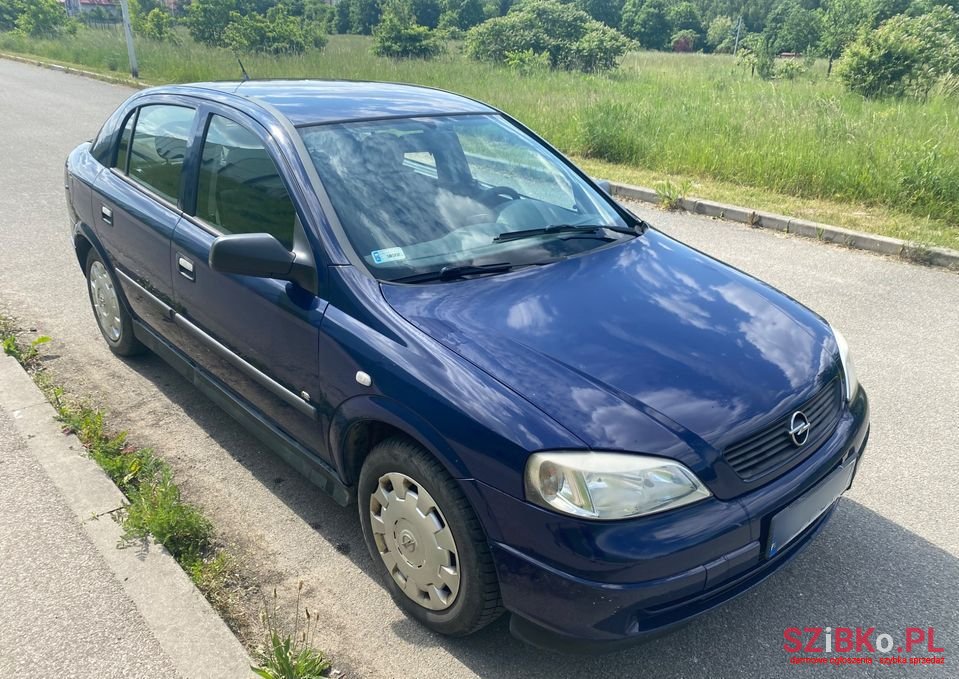 2008' Opel Astra photo #1