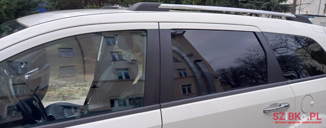 2012' Fiat Freemont photo #3