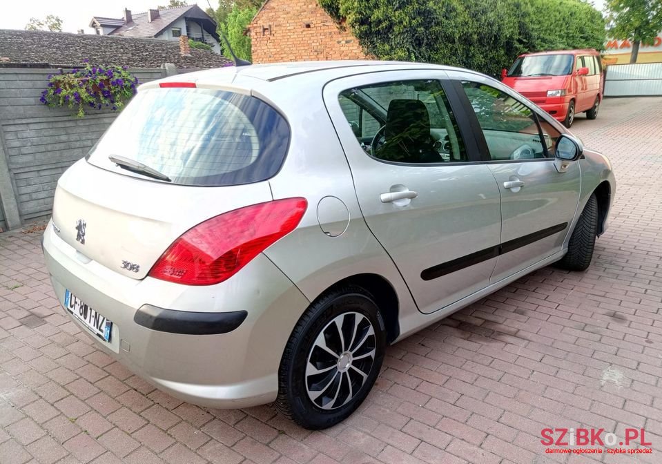 2011' Peugeot 308 photo #4