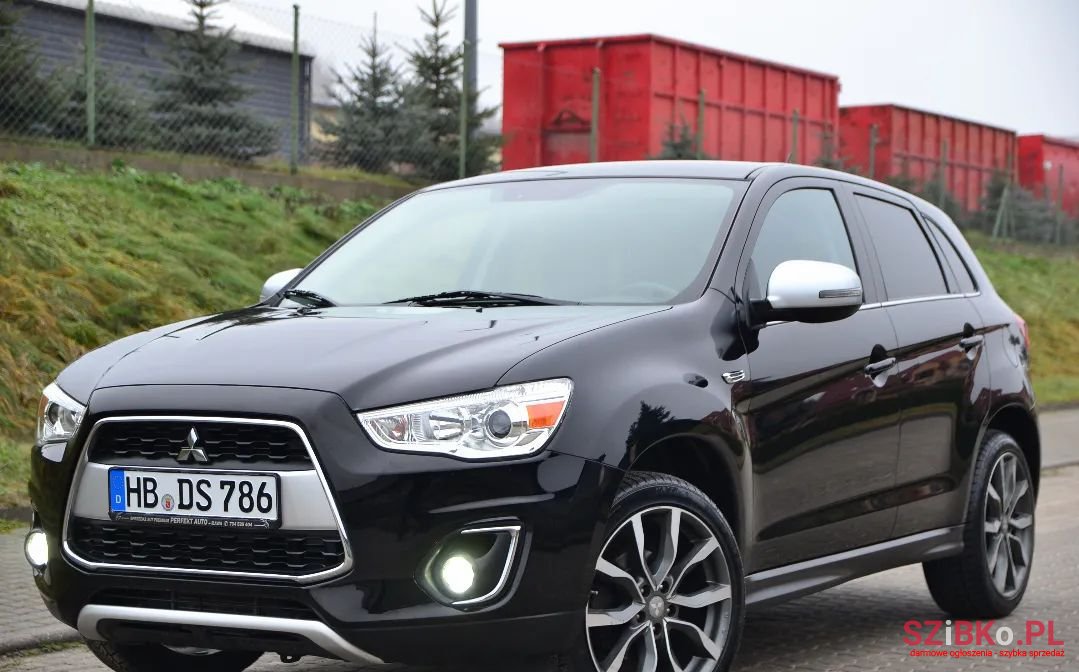 2015' Mitsubishi ASX photo #1